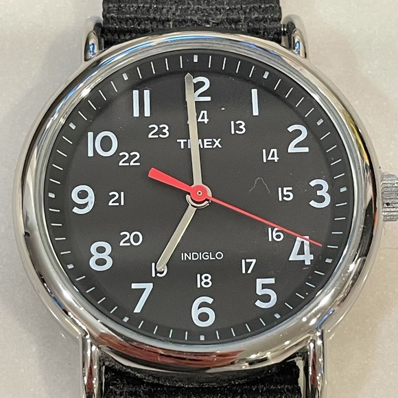 Men’s Timex watch - Picture 2 of 4